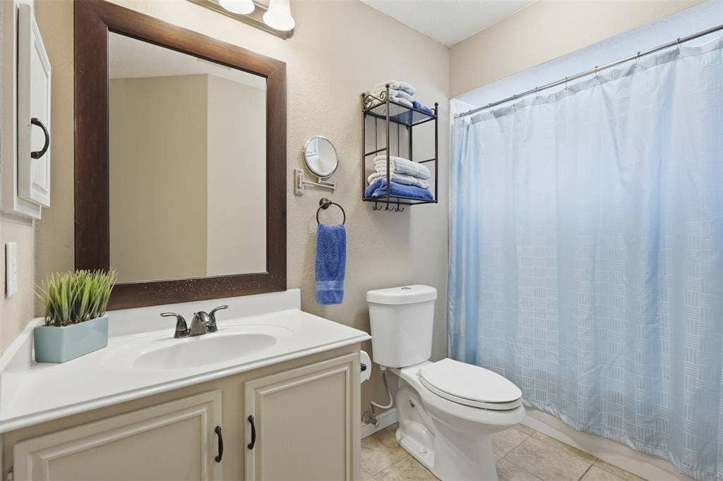 3209 Kingsbury Drive, McKinney, TX 75069 3209 Kingsbury Drive, McKinney, TX 75069