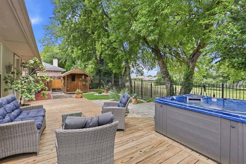 3209 Kingsbury Drive, McKinney, TX 75069 3209 Kingsbury Drive, McKinney, TX 75069