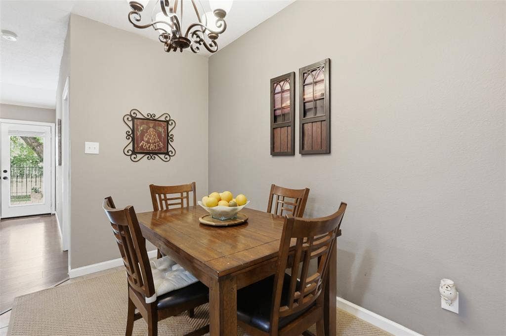 3209 Kingsbury Drive, McKinney, TX 75069 3209 Kingsbury Drive, McKinney, TX 75069