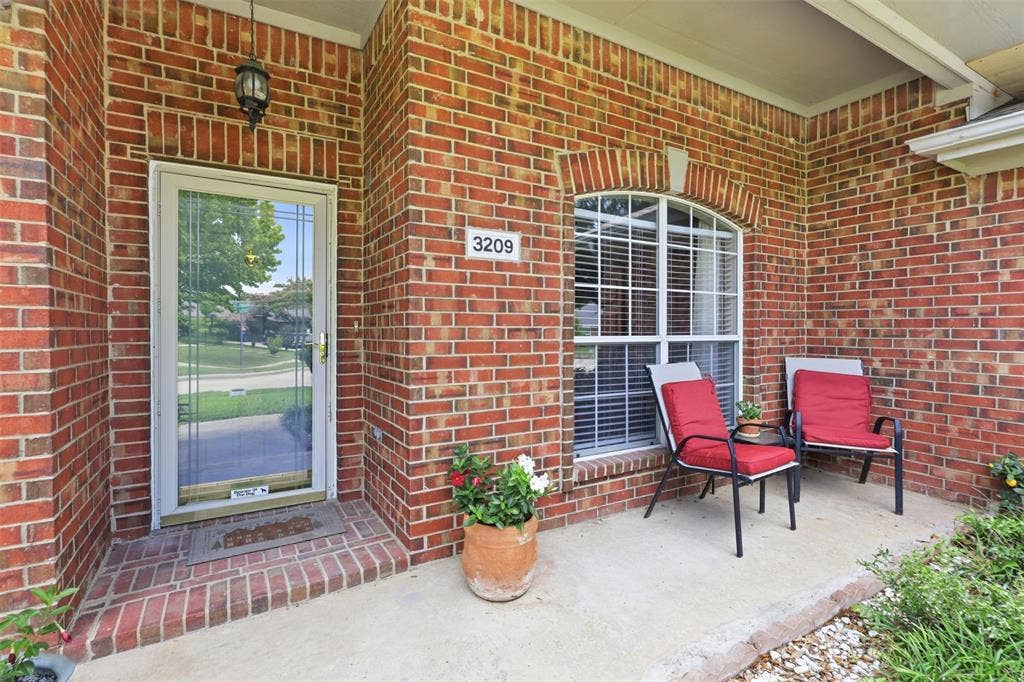 3209 Kingsbury Drive, McKinney, TX 75069 3209 Kingsbury Drive, McKinney, TX 75069