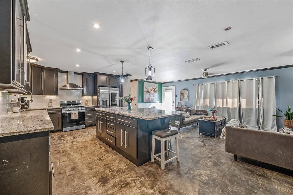 3020 Meadowlark, Tyler, TX 75701 3020 Meadowlark, Tyler, TX 75701