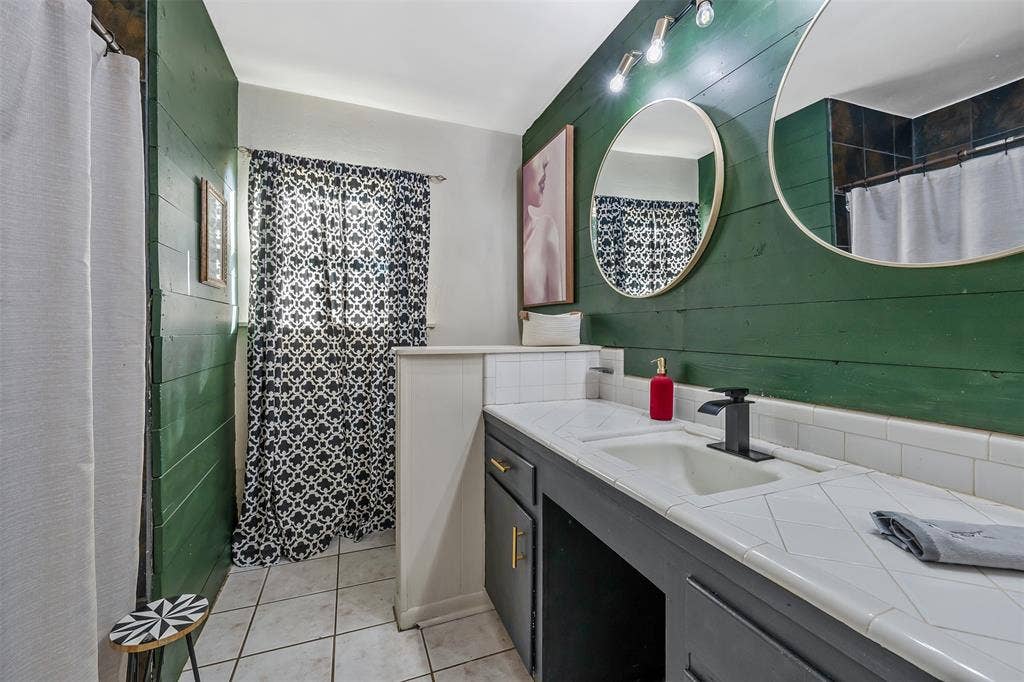 3020 Meadowlark, Tyler, TX 75701 3020 Meadowlark, Tyler, TX 75701