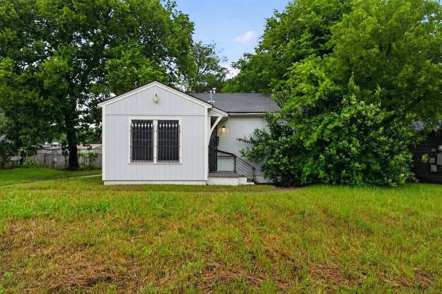 Property photo for 3102 Kellogg Avenue, Dallas, TX
