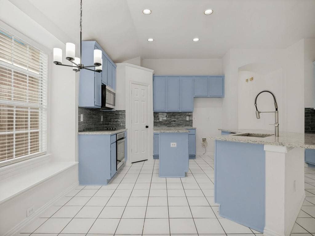 2028 Ravenhurst Drive, Allen, TX 75013 2028 Ravenhurst Drive, Allen, TX 75013