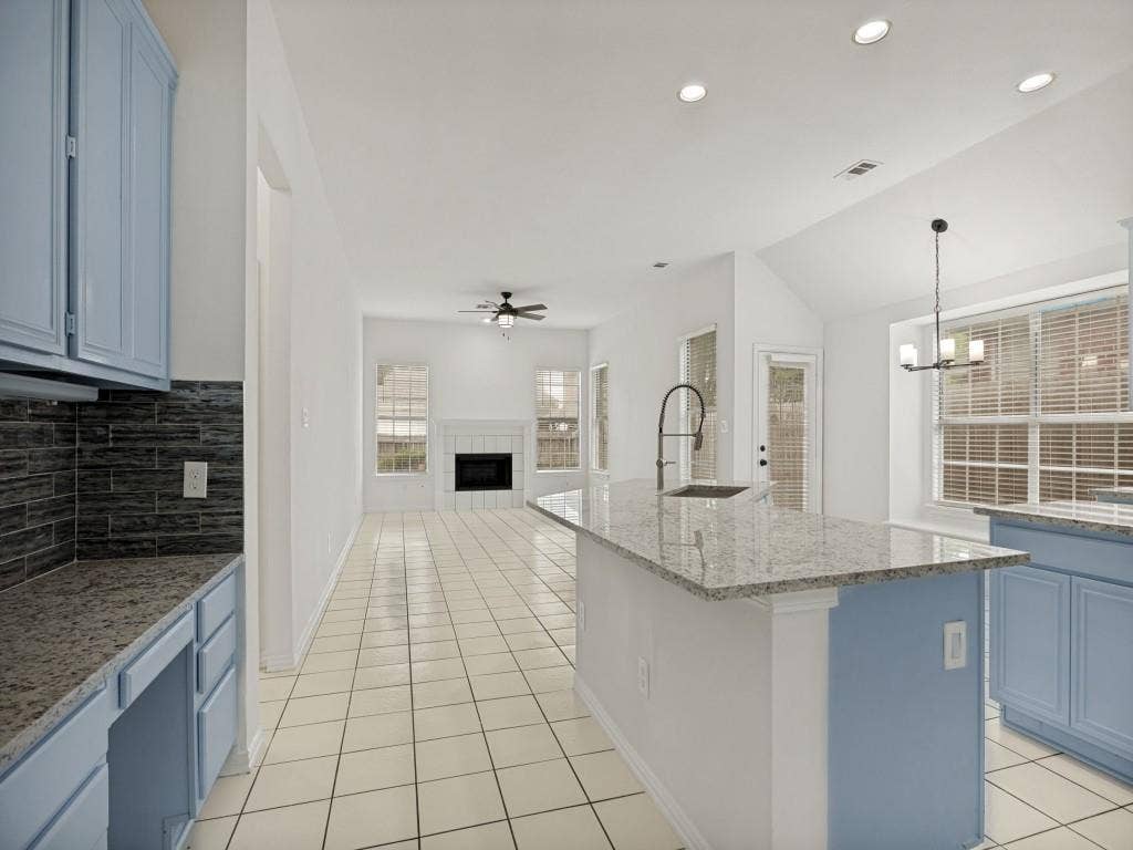2028 Ravenhurst Drive, Allen, TX 75013 2028 Ravenhurst Drive, Allen, TX 75013