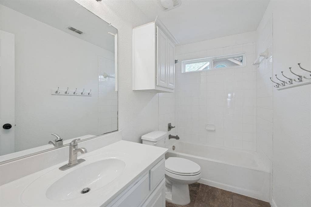 233 Chappellet Street, Kennedale, TX 76060 233 Chappellet Street, Kennedale, TX 76060