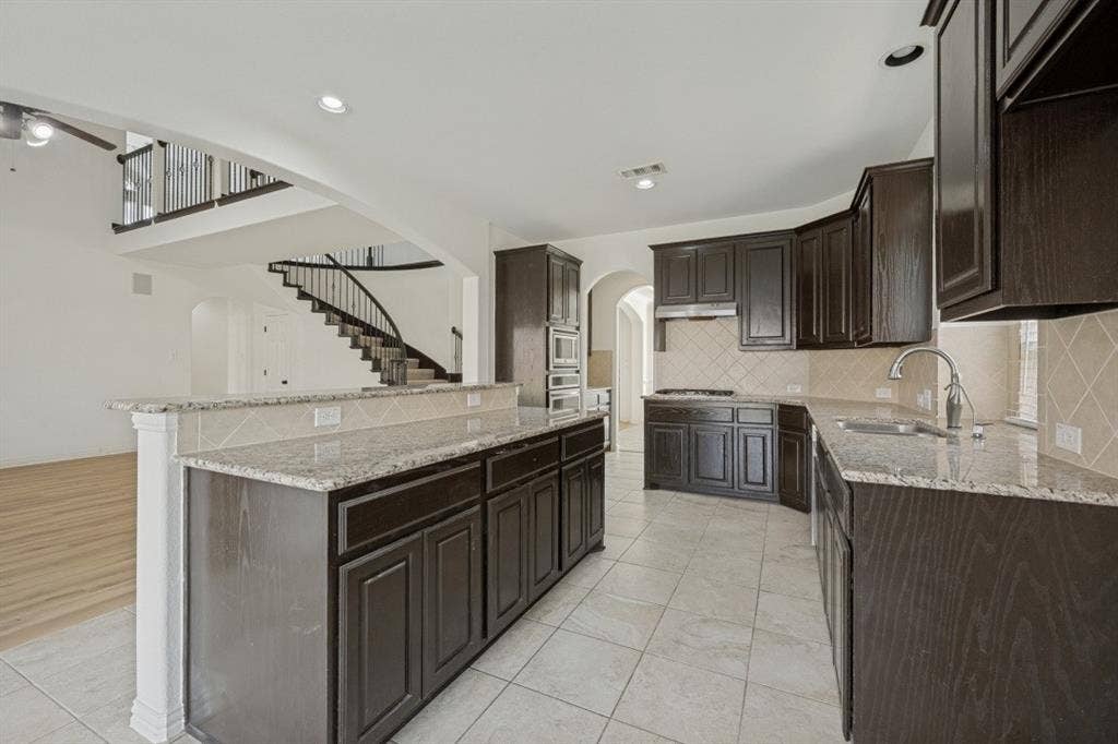 233 Chappellet Street, Kennedale, TX 76060 233 Chappellet Street, Kennedale, TX 76060