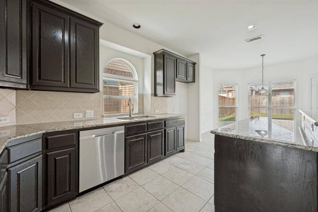233 Chappellet Street, Kennedale, TX 76060 233 Chappellet Street, Kennedale, TX 76060