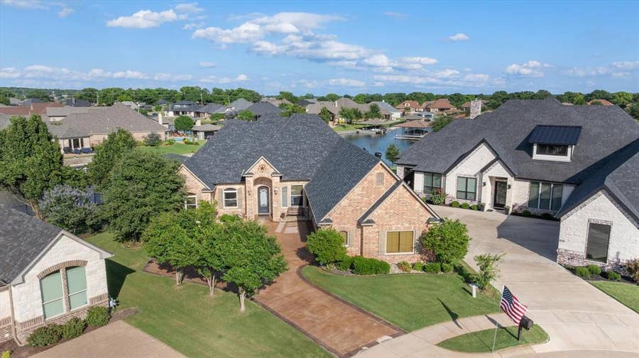 Property photo for 1513 Boca Bay Court, Granbury, TX