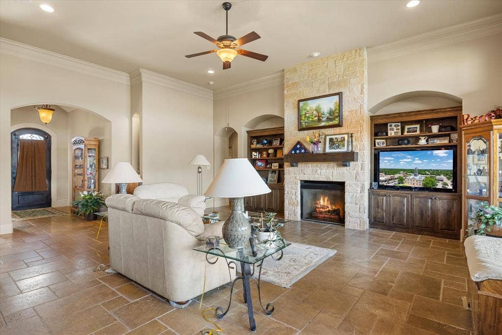 1513 Boca Bay Court, Granbury, TX 76048