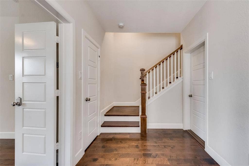 1310 Branchwood Place, Dallas, TX 75215
