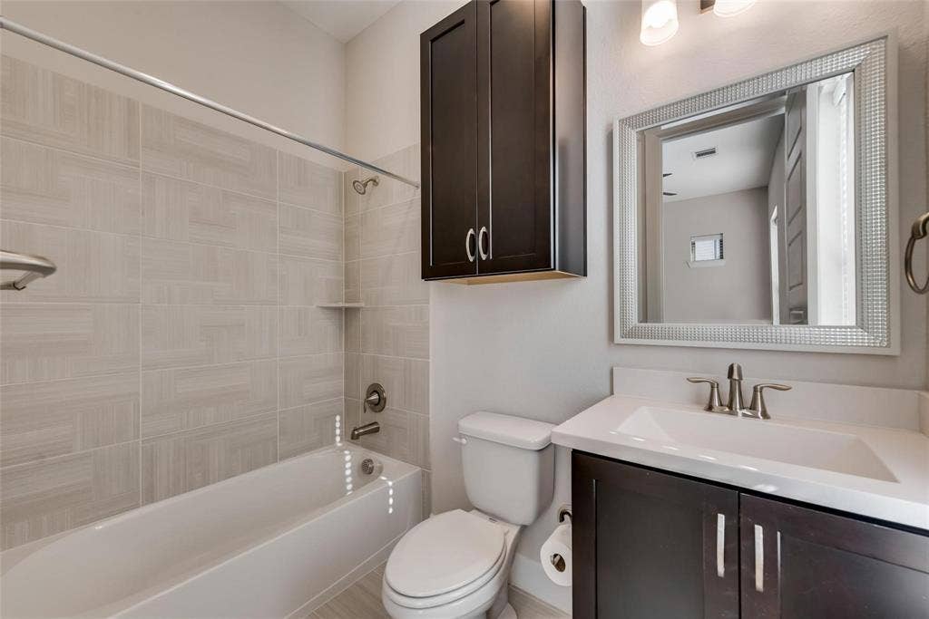 1310 Branchwood Place, Dallas, TX 75215