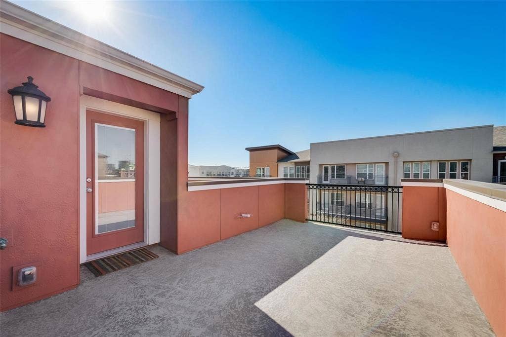 1310 Branchwood Place, Dallas, TX 75215