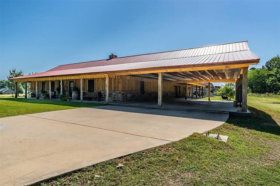 Property photo for 15758 Audrey Lane, Arp, TX