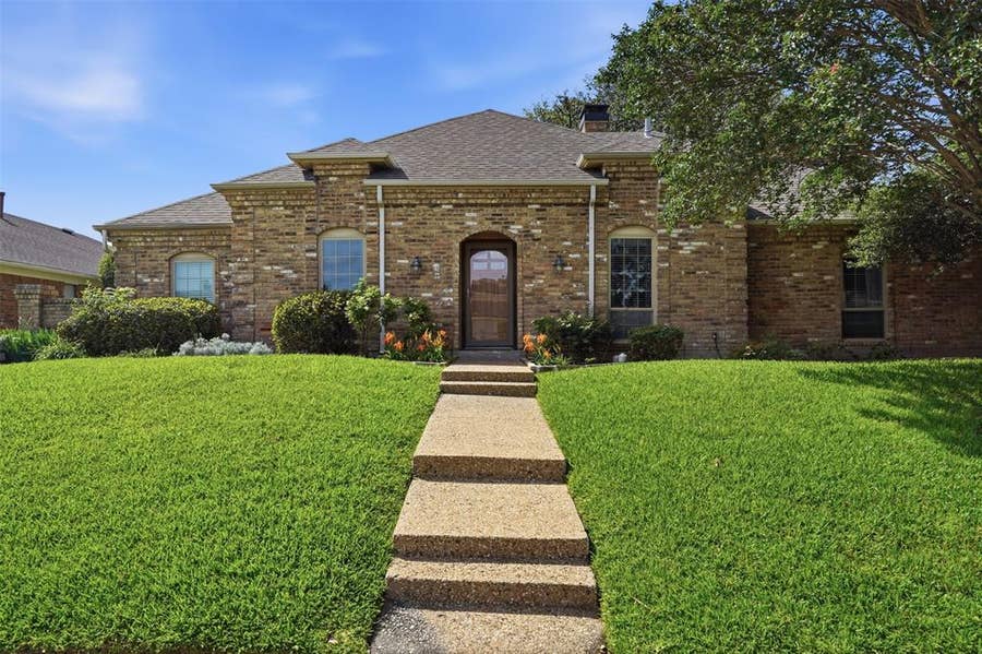 Property photo for 2247 Valley Mill, Carrollton, TX