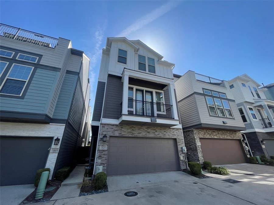 Property photo for 5823 Orion Place, Dallas, TX