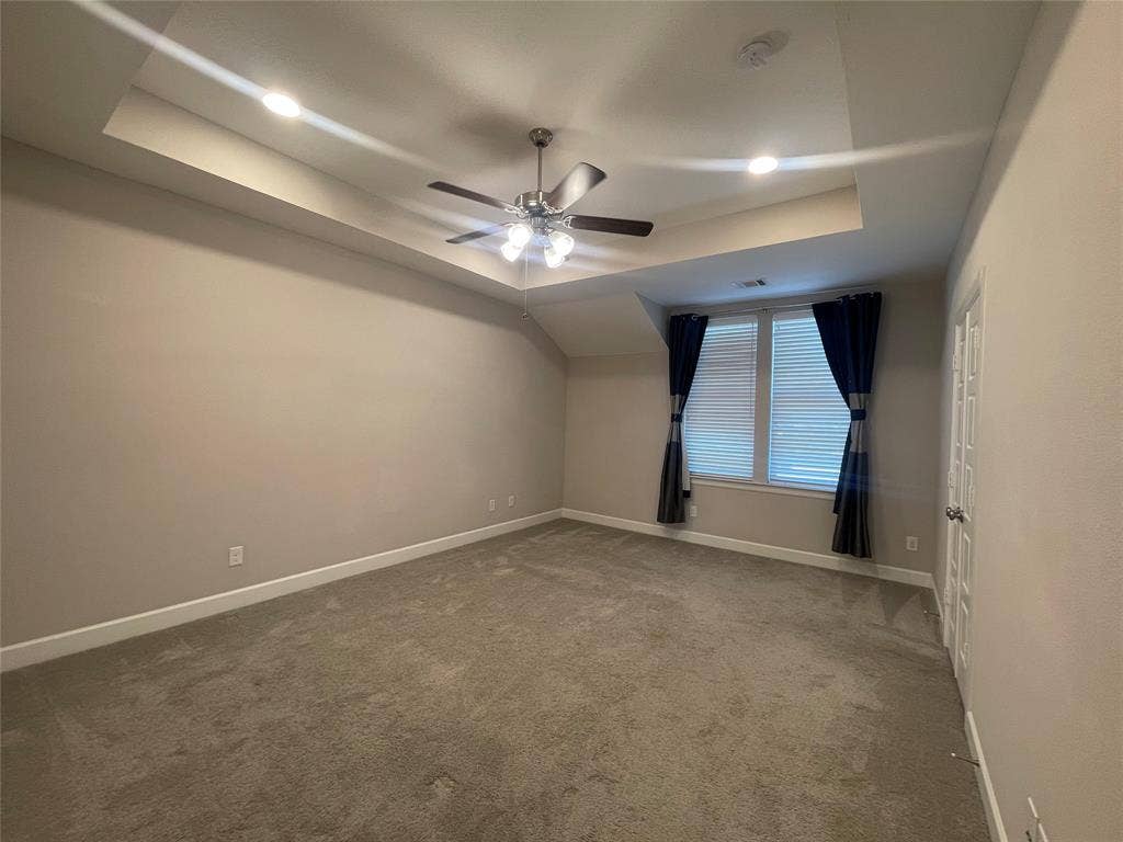 5823 Orion Place, Dallas, TX 75235 5823 Orion Place, Dallas, TX 75235