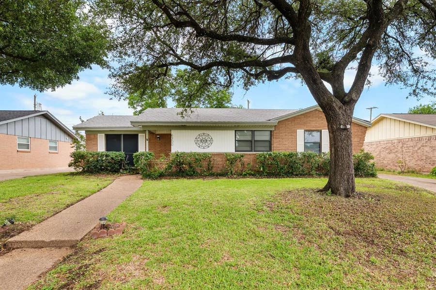 Property photo for 6300 Landmark Drive, Waco, TX