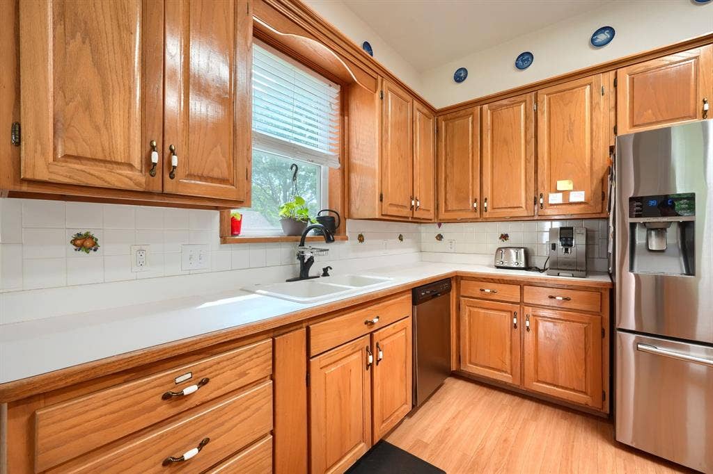 4502 Dexham Road, Rowlett, TX 75088 4502 Dexham Road, Rowlett, TX 75088