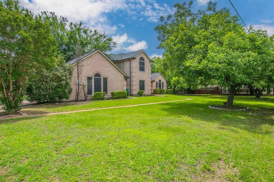 Property photo for 4722 Bayberry Street, Flower Mound, TX