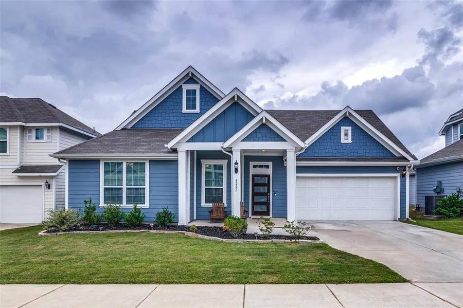 Property photo for 8221 Hampton Drive, Rowlett, TX