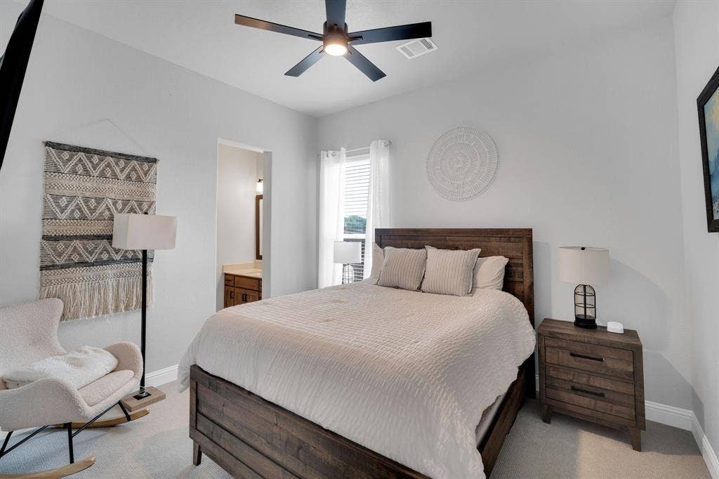 4621 Bonanza Drive, Midlothian, TX 76065