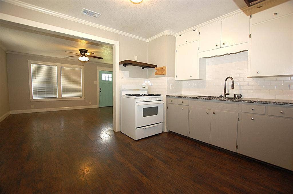 106 W Church Street, Crandall, TX 75114 106 W Church Street, Crandall, TX 75114