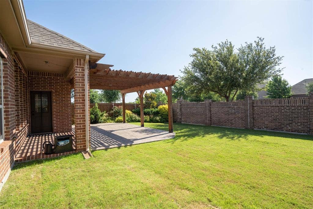 604 Satinwood Lane, Euless, TX 76039 604 Satinwood Lane, Euless, TX 76039