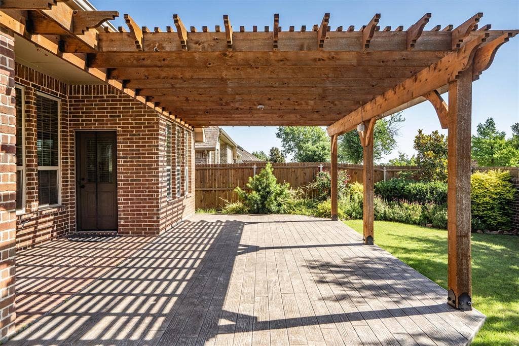 604 Satinwood Lane, Euless, TX 76039 604 Satinwood Lane, Euless, TX 76039