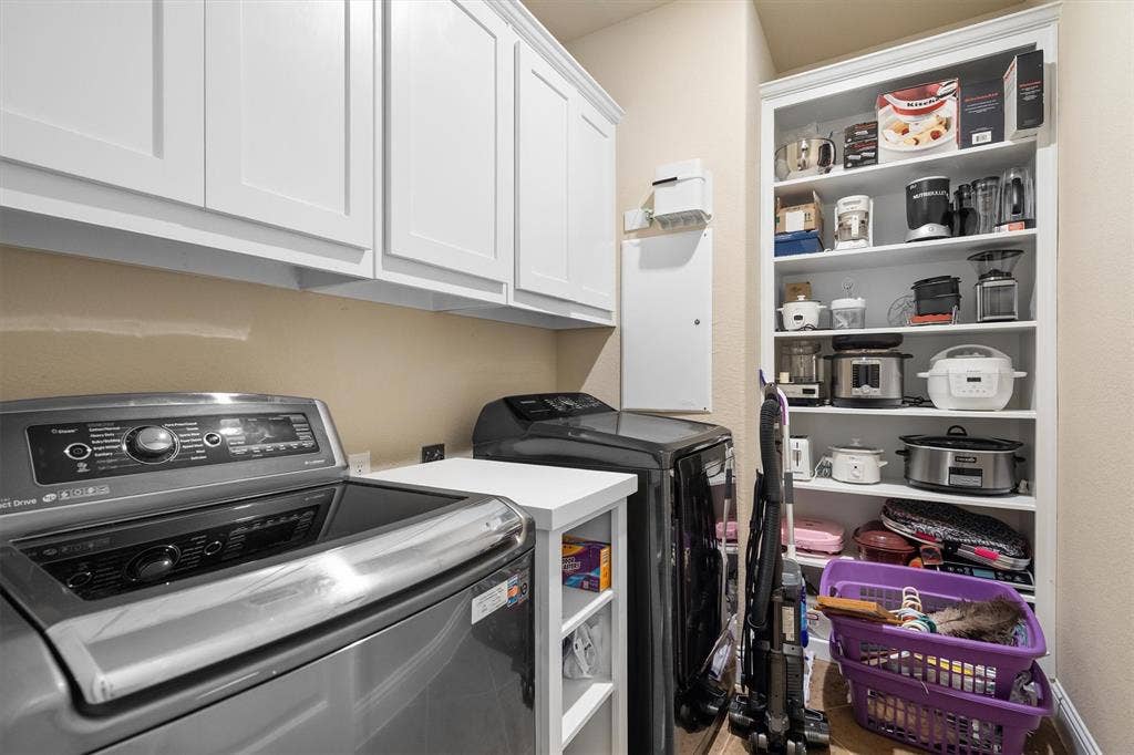604 Satinwood Lane, Euless, TX 76039 604 Satinwood Lane, Euless, TX 76039