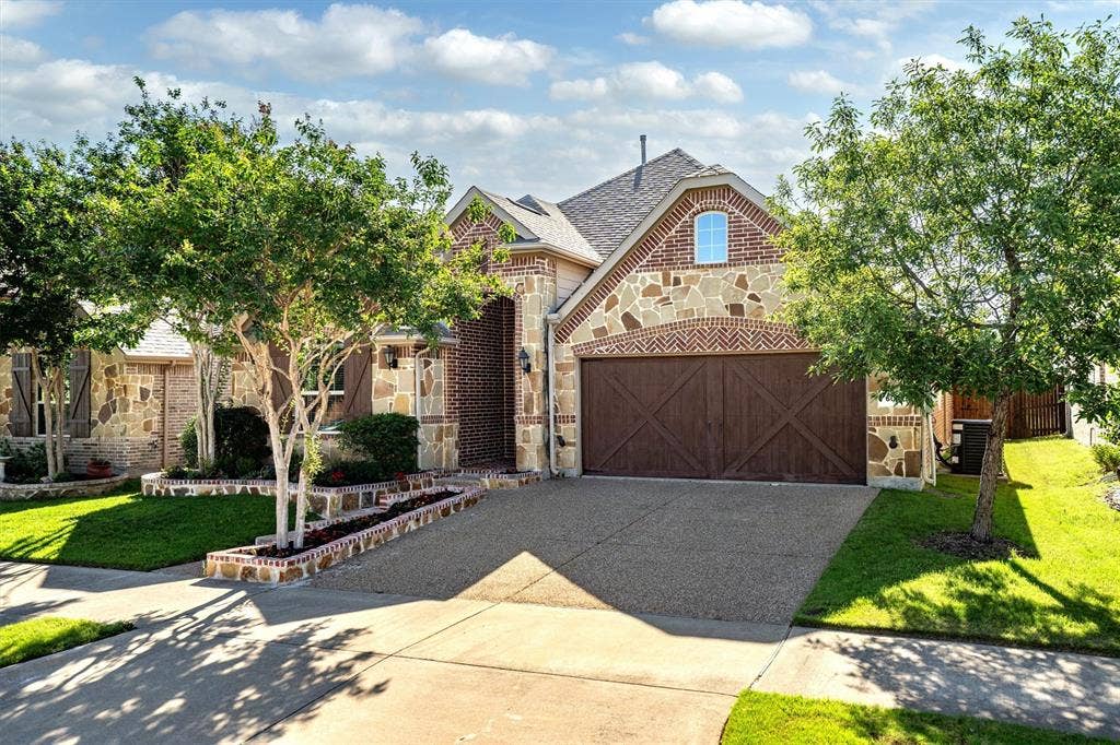604 Satinwood Lane, Euless, TX 76039 604 Satinwood Lane, Euless, TX 76039