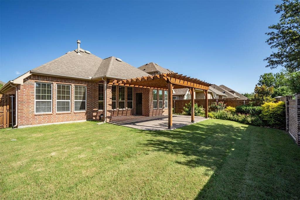 604 Satinwood Lane, Euless, TX 76039 604 Satinwood Lane, Euless, TX 76039