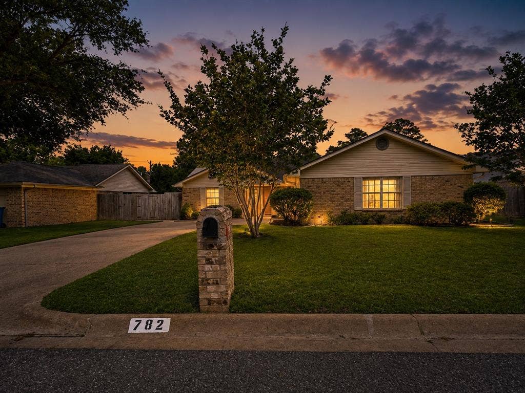782 Southwood Drive, Athens, TX 75751 782 Southwood Drive, Athens, TX 75751