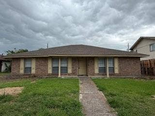 Property photo for 8813 Deerwood Drive, Rowlett, TX