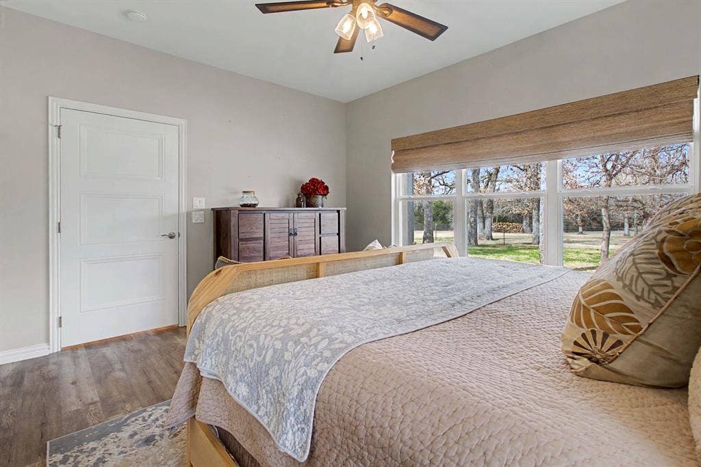 9748 County Road 1200, Athens, TX 75751 9748 County Road 1200, Athens, TX 75751