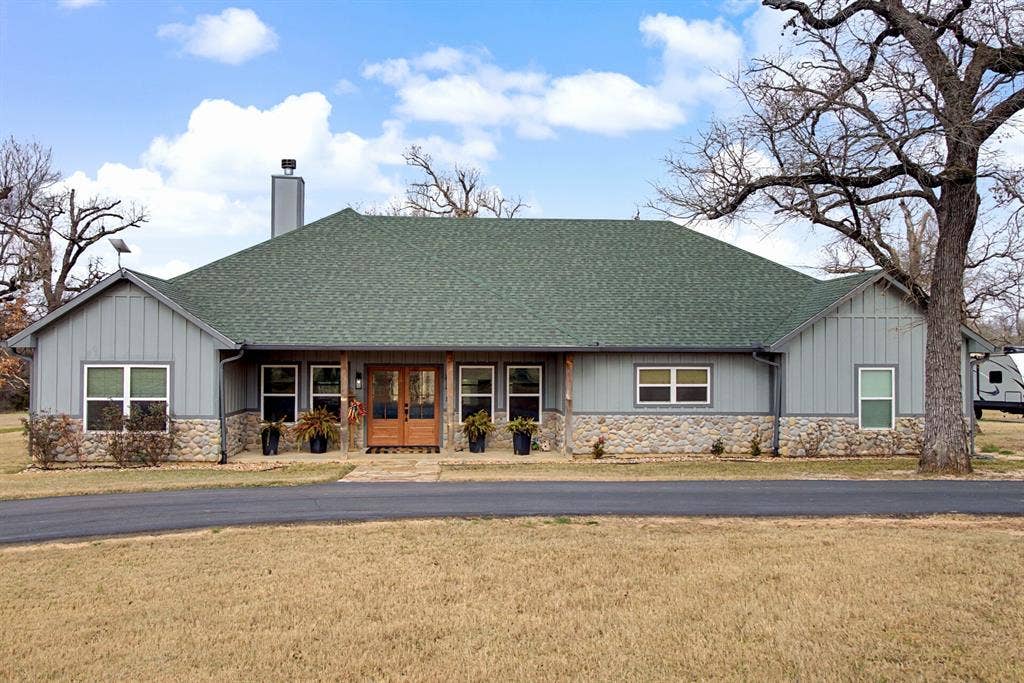 9748 County Road 1200, Athens, TX 75751 9748 County Road 1200, Athens, TX 75751