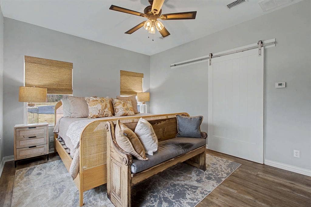 9748 County Road 1200, Athens, TX 75751 9748 County Road 1200, Athens, TX 75751