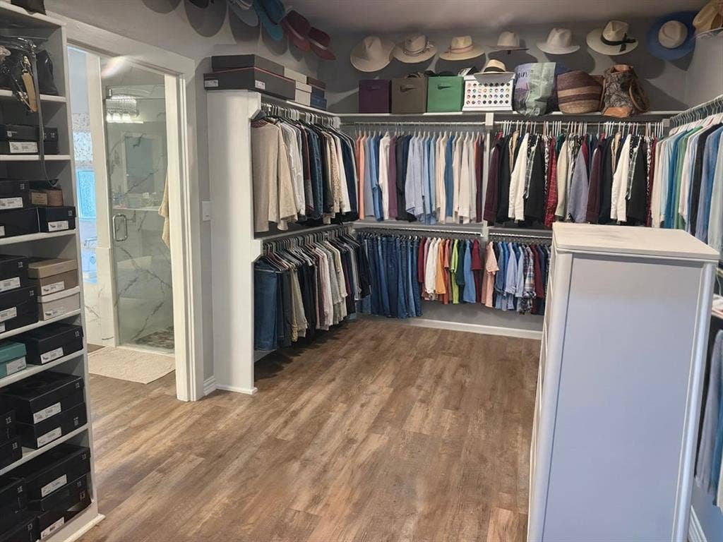 9748 County Road 1200, Athens, TX 75751 Primary Closet to die for