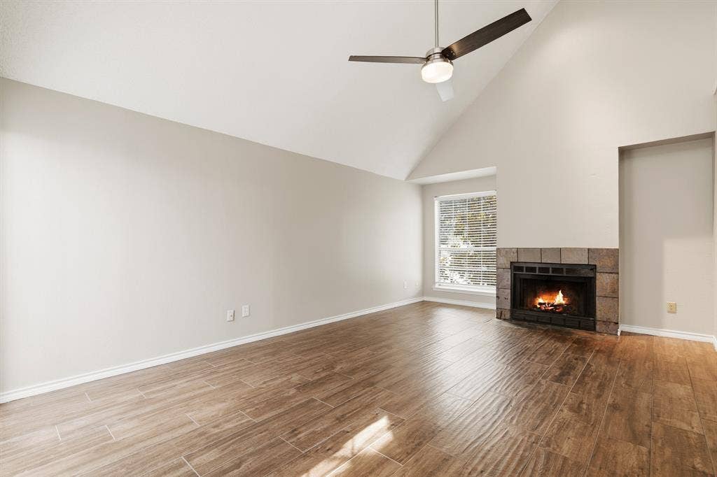 2927 S Bend Drive, Dallas, TX 75229 2927 S Bend Drive, Dallas, TX 75229