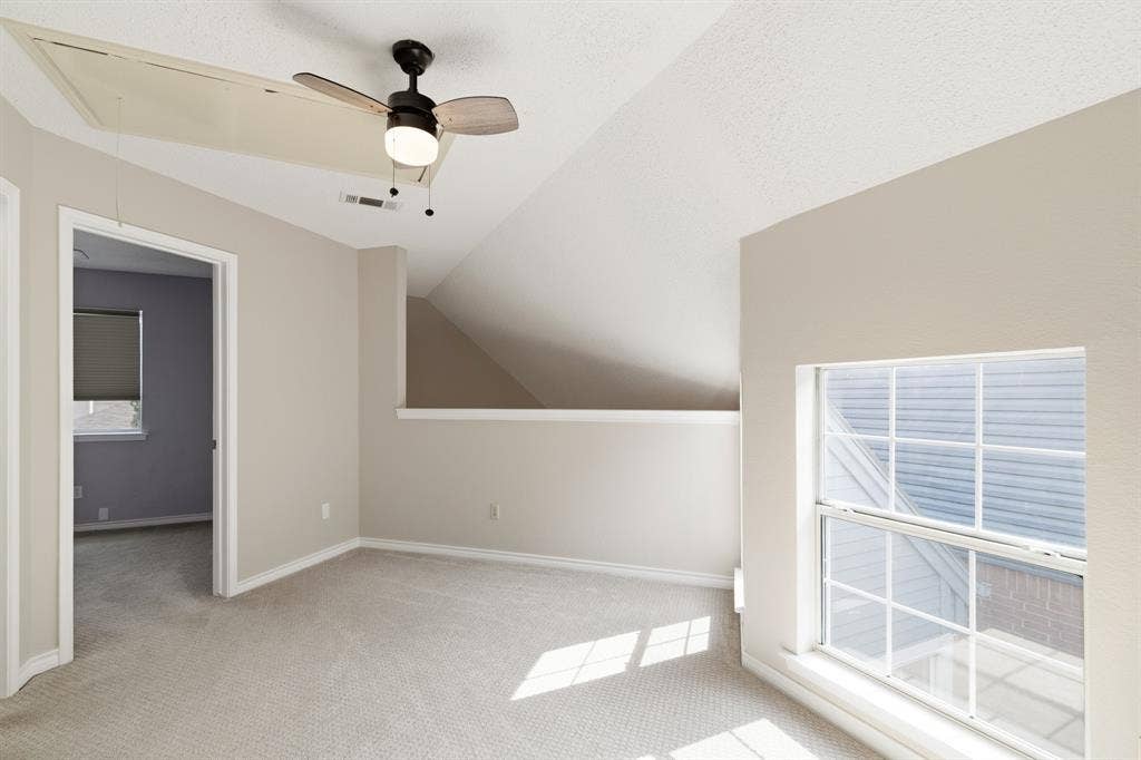 2927 S Bend Drive, Dallas, TX 75229 2927 S Bend Drive, Dallas, TX 75229