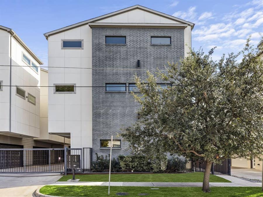 Property photo for 4222 Roseland Avenue, #102, Dallas, TX