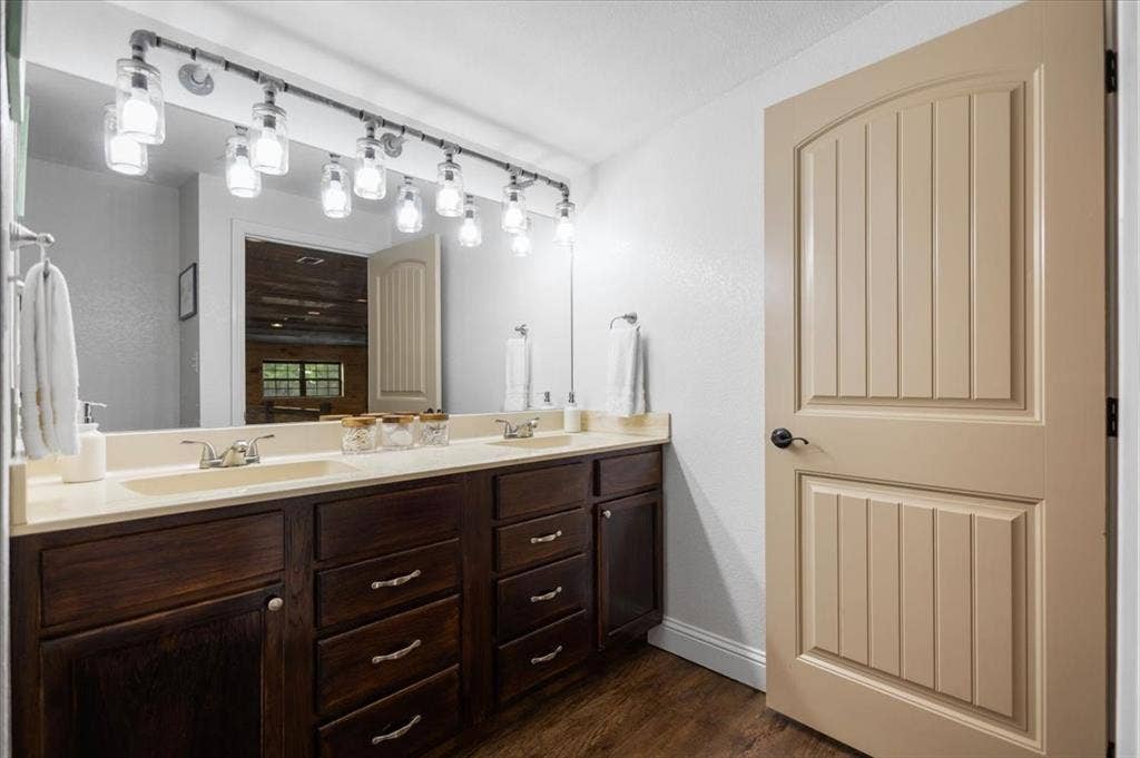 15434 County Road 434, Lindale, TX 75771 15434 County Road 434, Lindale, TX 75771