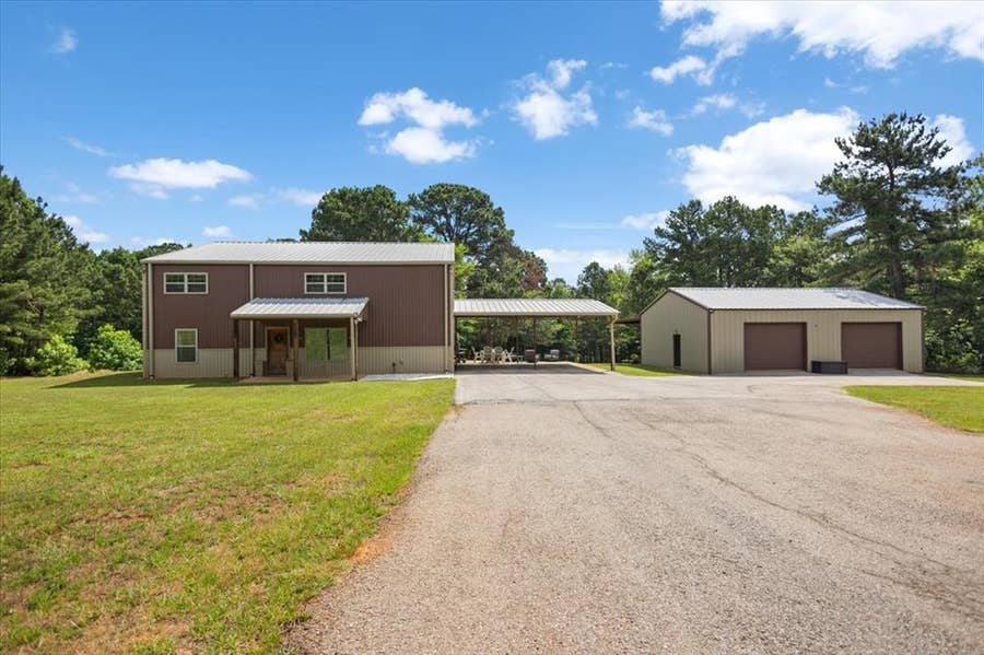 Property photo for 15434 County Road 434, Lindale, TX