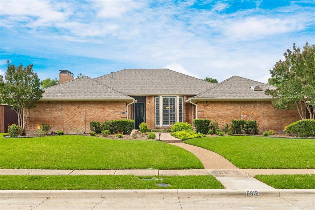 5812 Gallant Fox Lane, Plano, TX 75093 5812 Gallant Fox Lane, Plano, TX 75093