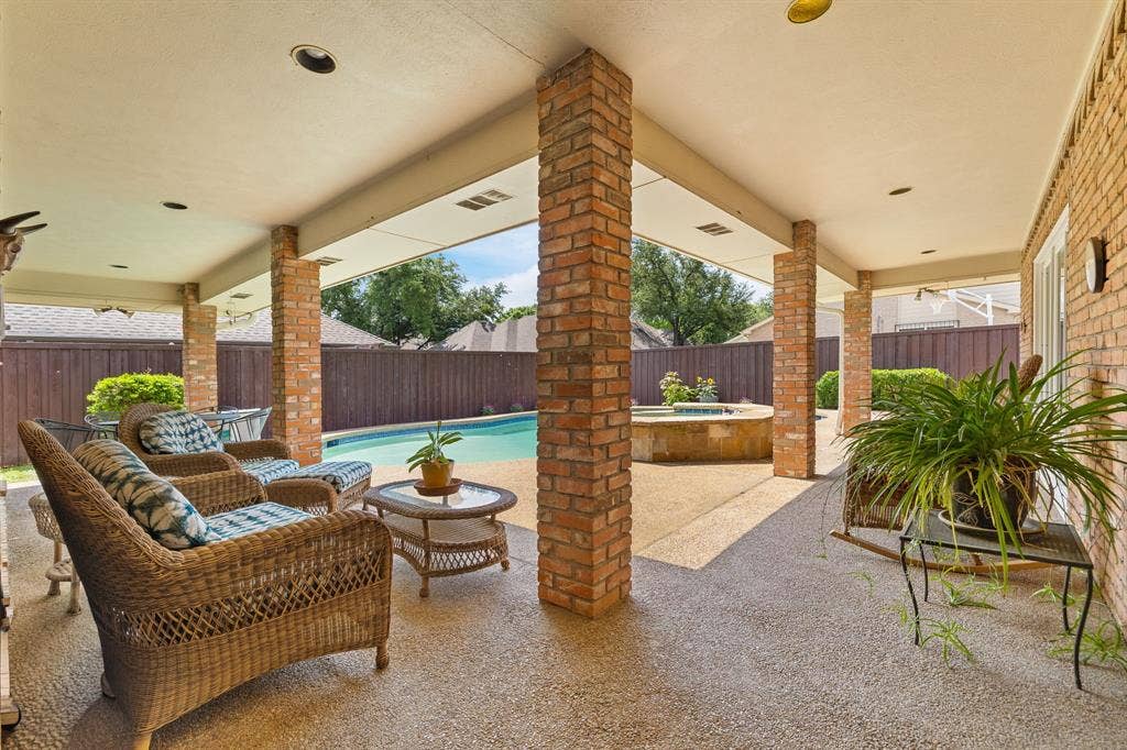 5812 Gallant Fox Lane, Plano, TX 75093 5812 Gallant Fox Lane, Plano, TX 75093