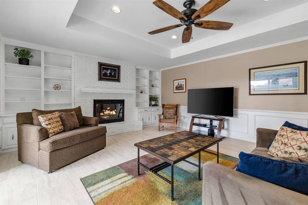 5812 Gallant Fox Lane, Plano, TX 75093 5812 Gallant Fox Lane, Plano, TX 75093