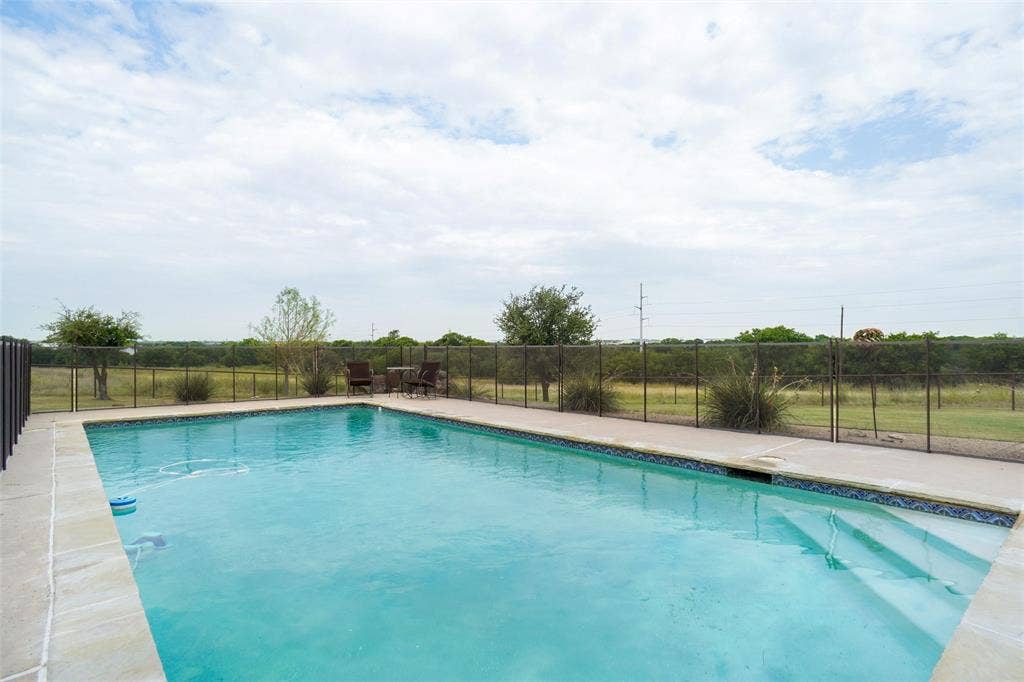 13340 John Day Road, Haslet, TX 76052 13340 John Day Road, Haslet, TX 76052