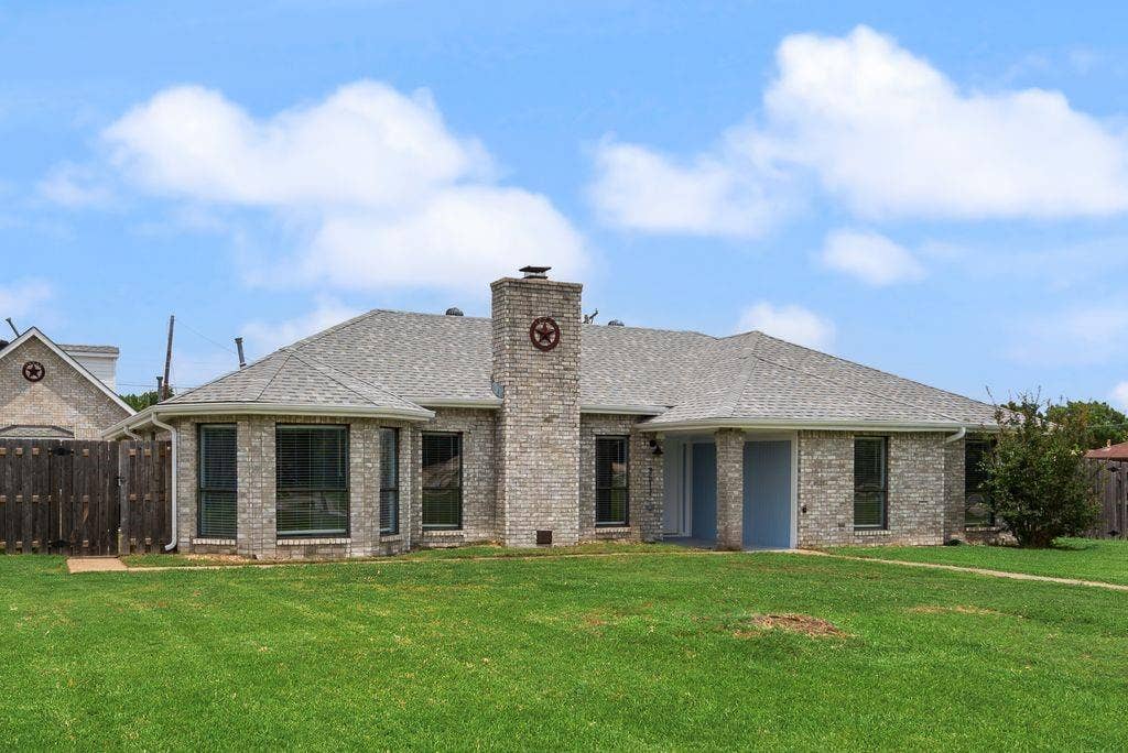 3517 Sachse Road, Sachse, TX 75048