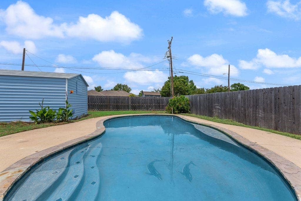 3517 Sachse Road, Sachse, TX 75048