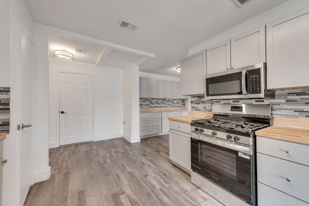 3517 Sachse Road, Sachse, TX 75048